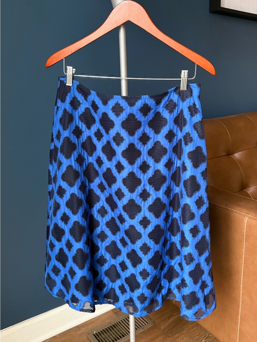 St. John Blue & Black Geometric Eyelet A-Line Skirt Size 10 Silk Lining